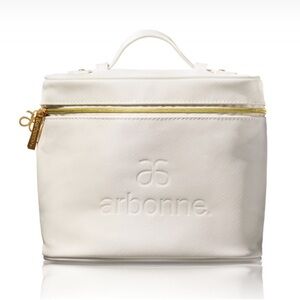 ARBONNE VEGAN LEATHER TRAVEL BAG